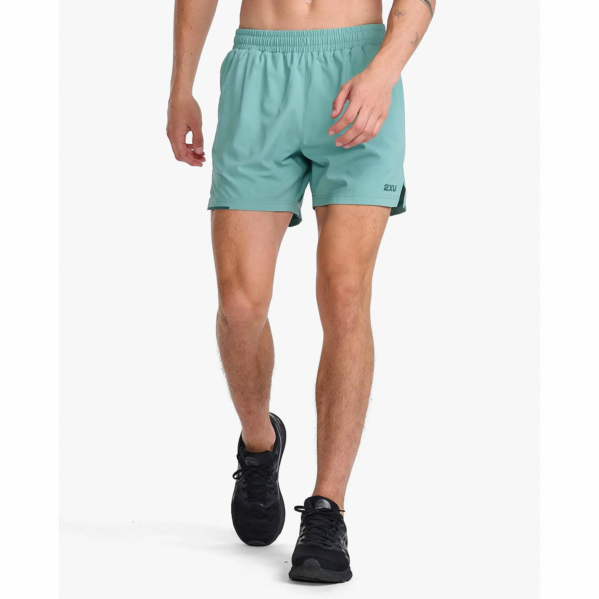 2XU Aero 7 Inch shorts de course à pied pour homme