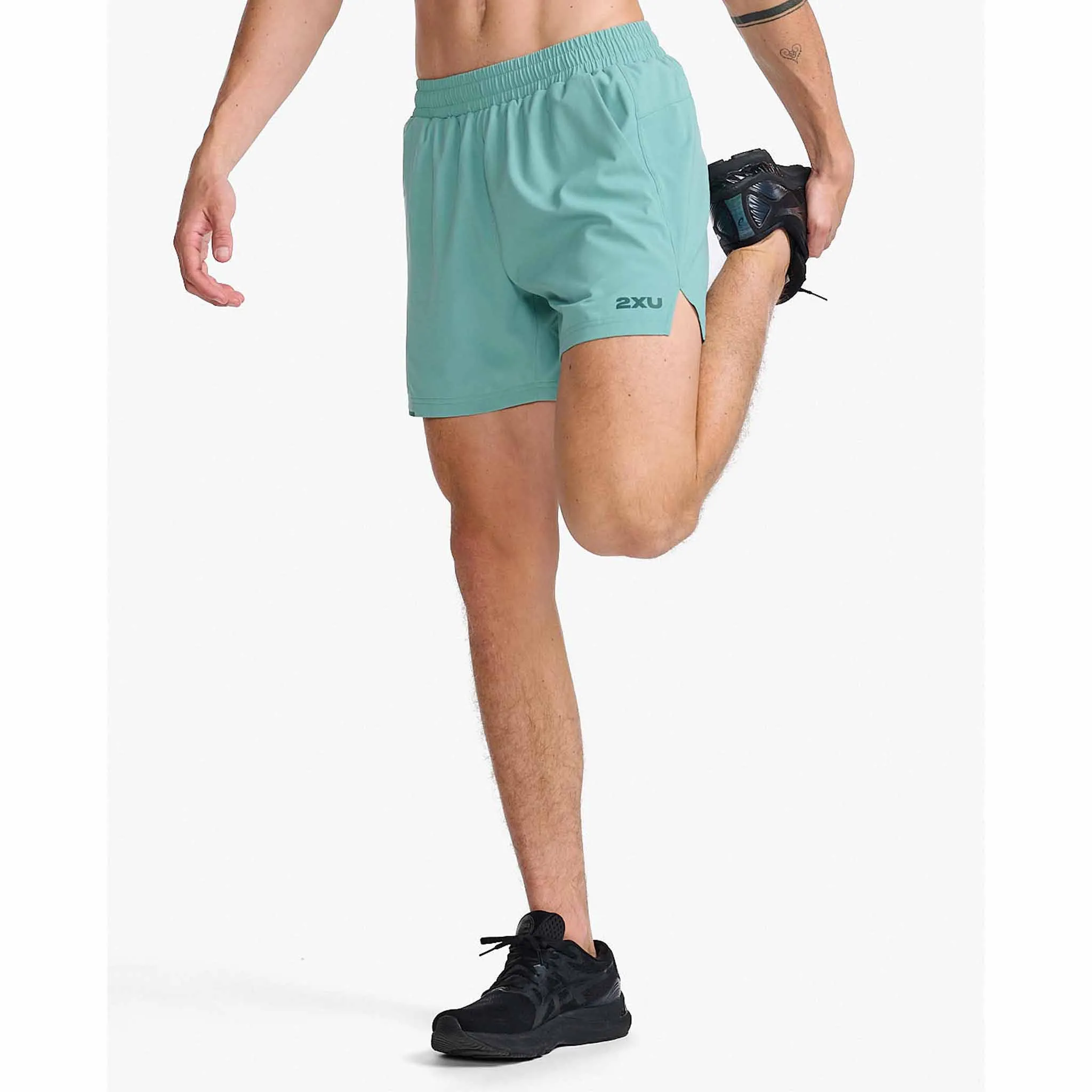 2XU Aero 7 Inch shorts de course à pied pour homme