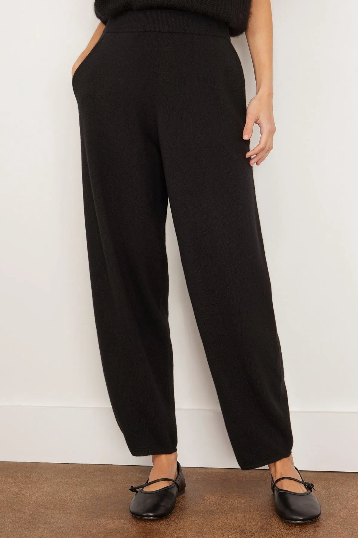 Bari Knit Pant in Black