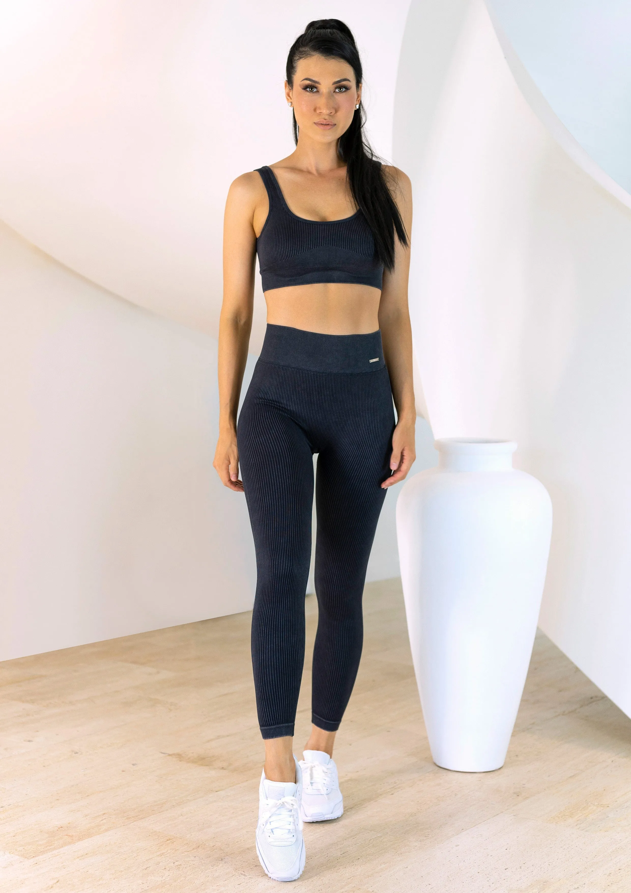 Graphite Ribbed Seamless Legging