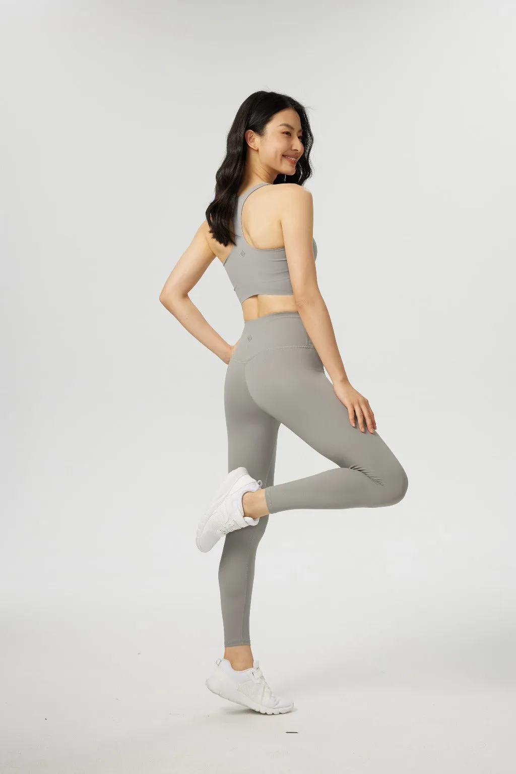 Hidden Pocket High-Rise Leggings (Full 24'')