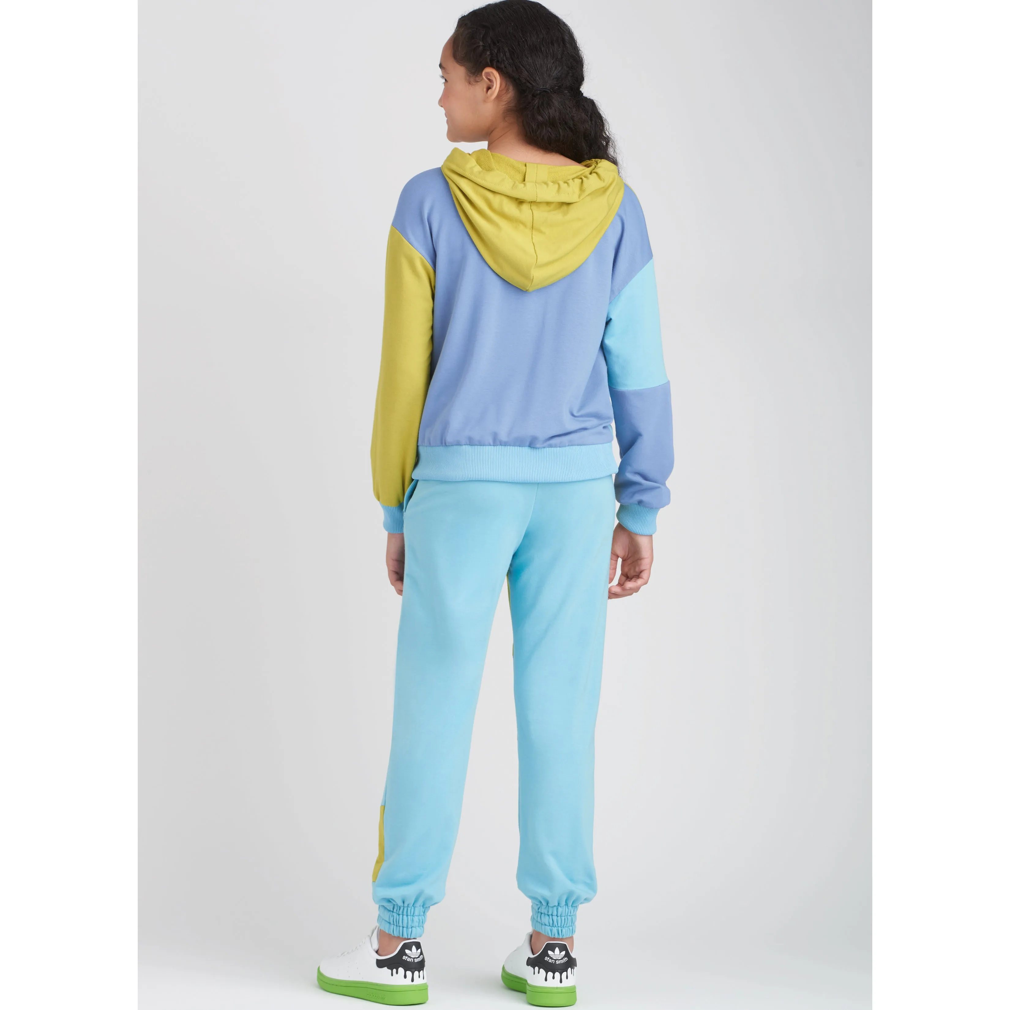 Simplicity Pattern S9695 Girl/Boy Sportswear